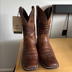 Never worn! Mens Ariat Brown Cowboy Boots with Square Toe and Distressed Finish